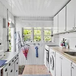 M343-vaeggerlose-rodbogvej-39 * Bøtø By